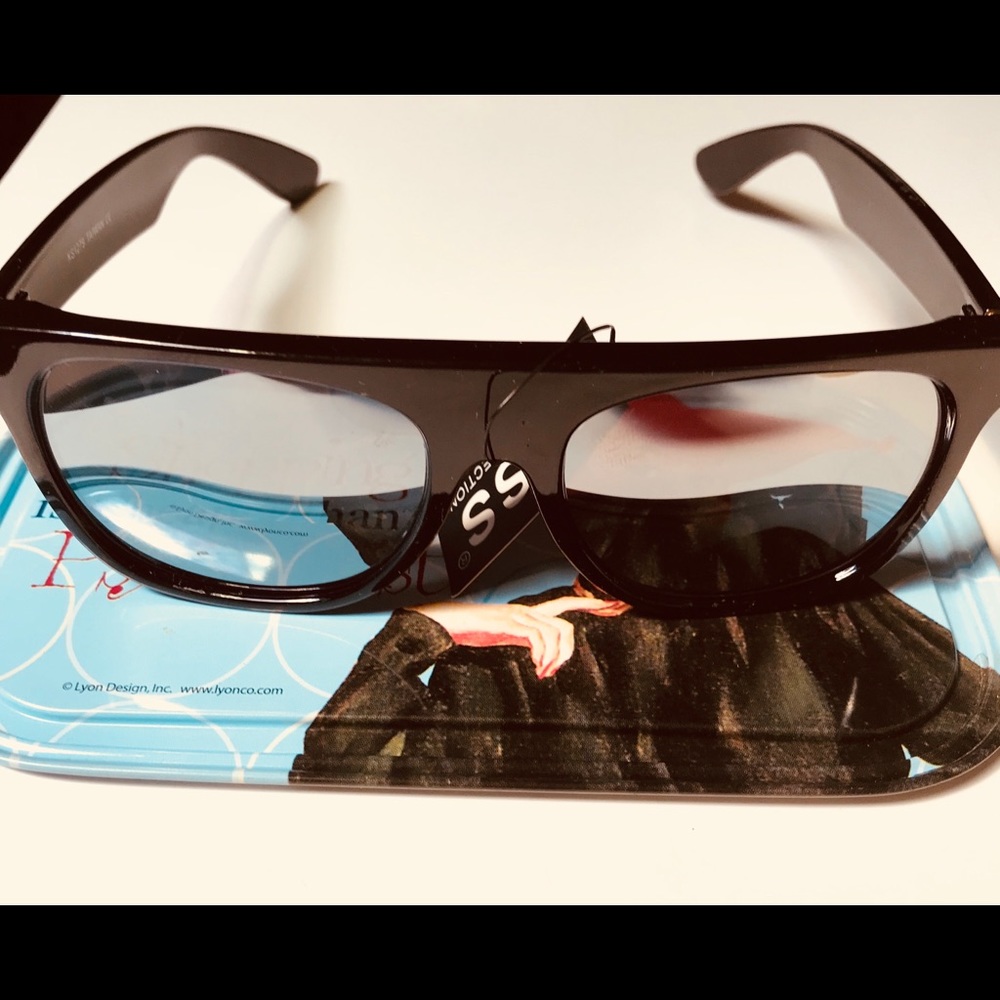 NEW MIRROR BLACK SUNGLASSES 🕶 - Picture 2 of 5
